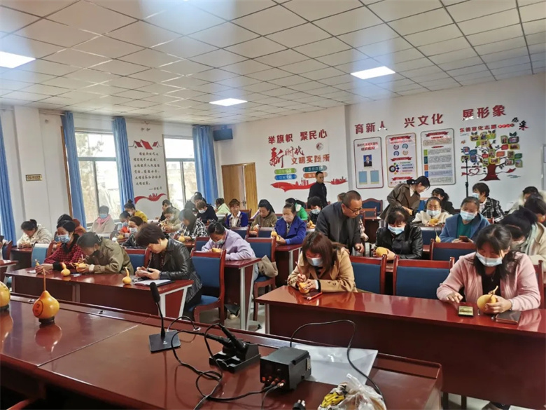 伟德体育- 伟德体育官方网站- 伟德体育APP下载春节临近湖南家政市场打响“抢人战”